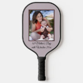 ファースト・マザー・デイ・フォト・装飾用クッション ピックルボールラケット (正面)
