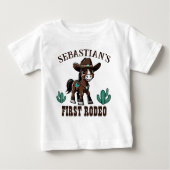 ファースト・ロデオかわいいカウボーイの馬の誕生日パーティー ベビーTシャツ (正面)
