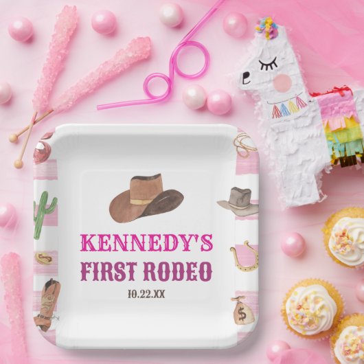 ファースト・ロデオ女性のカーボーイファースト・ファースト・バースデーパーティー ペーパープレート (パーティー)