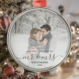 ファースト 結婚 クリスマス カスタム 写真 グレー 筆記体 メタルオーナメント