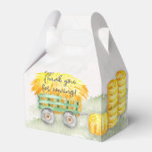 ファーミヤードトラクターをテーマにしたパーティーボックス フェイバーボックス (裏面サイド)