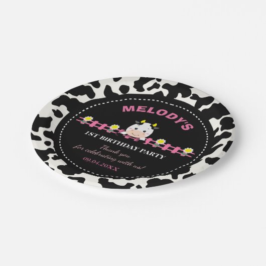 ファームアニマルズピンクカウズ納屋周囲の庭1st誕生日パーティー ペーパープレート (アングル)