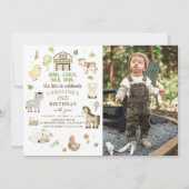 ファームアニマルズボーイグリーン納屋周囲の庭誕生日写真 招待状 (正面)