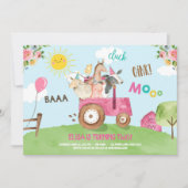 ファームアニマルズ納屋周囲の庭トラクターピンクファームハウスパーティー 招待状 (正面)