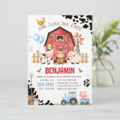 ファームアニマルズ納屋周囲の庭ファーム誕生日招待状 招待状 (スタンド正面)