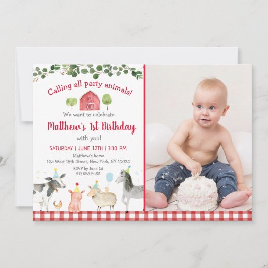 ファームアニマル納屋周囲の庭グリーンリー誕生日 招待状 (正面)