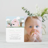 ファームアニマル納屋周囲の庭ピンクバーン1stバースデーフォト 招待状 (スタンド正面)