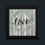 ファームハウスインスピレーション – 愛 ギフトボックス<br><div class="desc">Farmhouse Inspiration I by Jennifer Paxton Parker.美しい緑のリースと木製パネルとスクリプトの「愛」動揺してを特徴とする。</div>