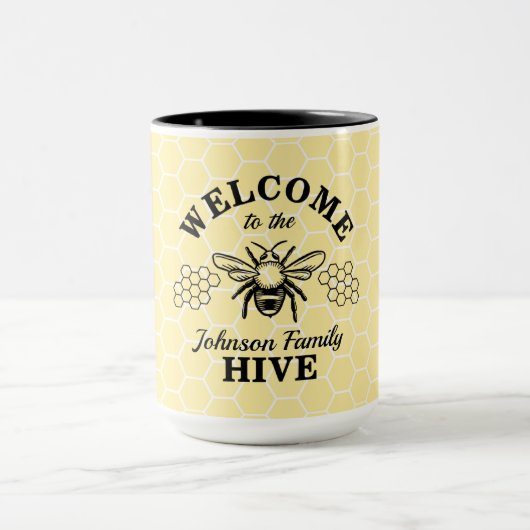 ファームハウスウェルカムトゥービーハイブコーヒーマグ マグカップ (中央)