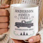 ファームハウスクリスマスツリーファミリーファームパーソナライズされた コーヒーマグカップ