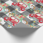 ファームハウスクリスマスヴィンテージレッドトラックとプレイド ラッピングペーパー (角)