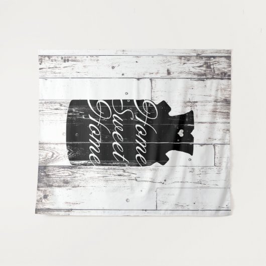 ファームハウススタイルの白い木製の素朴なミルクピッチャー　ホームスイート タペストリー (正面(横))