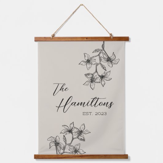 ファームハウスフローラベージュ設立年 吊り下げ型タペストリー (正面)