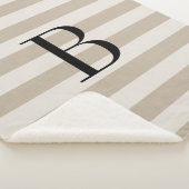 ファームハウスベージュストライプズモノグラムブランケット シェルパブランケット (3/4)