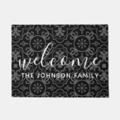 ファームハウスモダンパターンファミリーウェルカムブラック ドアマット (正面)