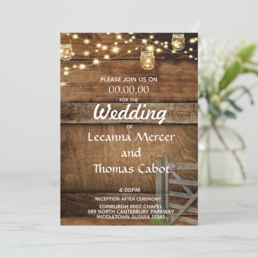 ファームハウス素朴ウッドゲート結婚式招待状 招待状 (スタンド正面)