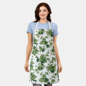 ファームハ素朴ウス登山アイビーオンホワイトバックグラウンド エプロン (着用した状態)