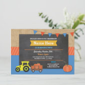 ファームヤードバースデーパーティパンプキントラクタ招待状 招待状 (スタンド正面)