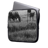 ファームライフNo文字、カウファミリー ラップトップスリーブ (正面左)