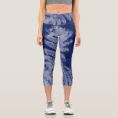 ファーン葉テクスチャスケッチ白い青 カプリレギンス (正面)