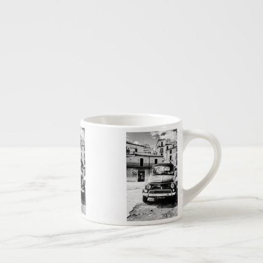 フィアット500のイタリアのクラシックな車のギフトのcinquecento エスプレッソカップ (右)