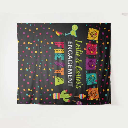 フィエスタエンゲージメントシャワーバックドロップ タペストリー (正面(横))