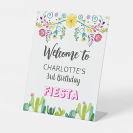 フィエスタ誕生日ペデスタルウェルカムサイン 台座サイン