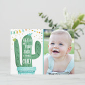 フィエスタ&おもしろい·ボーイ·ブルー·カクタス1歳の誕生日 招待状 (スタンド正面)