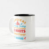 フィジカルセラピー今日は明日は動く ツートーンマグカップ (正面左)