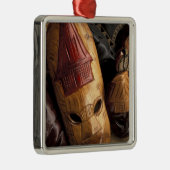 フィジー、ビティ·レヴマスクは町の市場で。 メタルオーナメント (右)