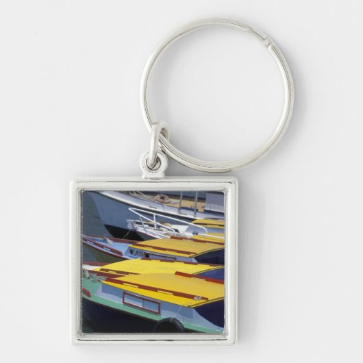 フィジ、ヴィティ·レヴ、ラウトカ、港の小舟 キーホルダー (正面)