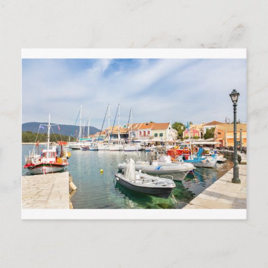 フィスカルドの帆船のあるギリシャの港 ポストカード (正面)