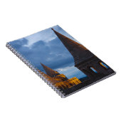 フィッシャーマンズバスティオンキャッスルヒルの夜景 ノートブック (右側)