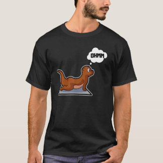フィッシュカワウソヨガポーズスポーツ体操オームハートビート Tシャツ