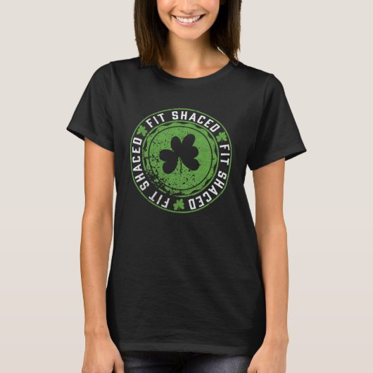 フィットシェードアイリッシュドリンクSaint patricks day Tシャツ (正面)