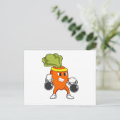 フィットネスでダンベルを持つニンジン ポストカード (スタンド正面)