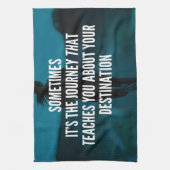 フィットネスの旅 – 女性のトレーニング やる気を起こさせる キッチンタオル (縦)