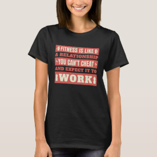 フィットネスジム皮肉なトレーニングリフティングウーマン Tシャツ