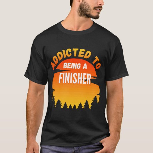 フィニッシャ中毒 Tシャツ (正面)