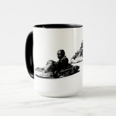 フィニッシュまでのレース – Go Kart Racers マグカップ (正面左)