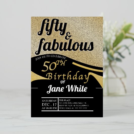 フィフティと素晴らしい |エレガント金ゴールド50誕生日フォイ 箔招待状 (立ち正面)