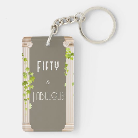 フィフティエレガントファブラス誕生日ギリシャテーマブラウン キーホルダー (裏面)