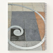 フィボナッチゴールデンエステティックに喜ぶ ノートブック (裏面)