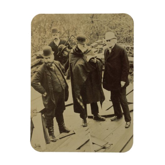 フィリップ・ウェブ(1831-1915)の建築中 マグネット (縦)