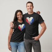 フィリピン人によって登録されているRNのナースの旗愛 Tシャツ (ユニセックス)