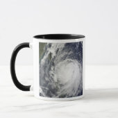 フィリピン沖の台風ルピット マグカップ (左)