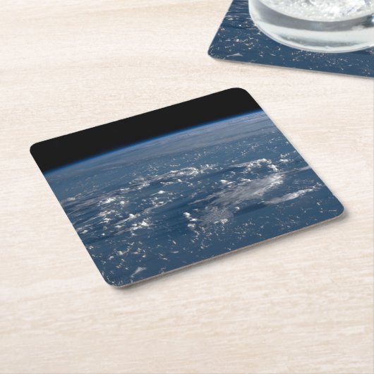 フィリピン海を横切る雲の影 スクエアペーパーコースター (アングル)