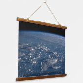 フィリピン海を横切る雲の影 吊り下げ型タペストリー (傾斜あり)