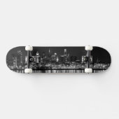 フィリーの夜の船乗り スケートボード (横)