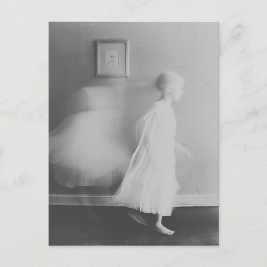 フィルムに捉えられたゴースト ヴィンテージ写真 ポストカード (正面)